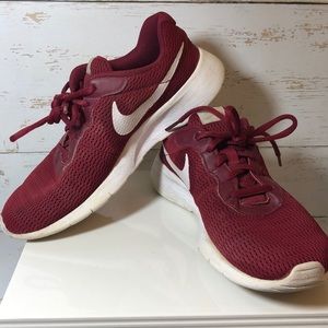 nike unisex tennis shoes